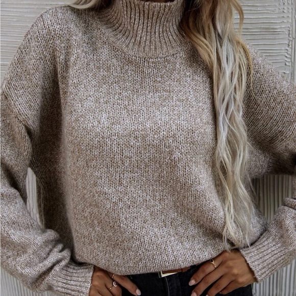 MOCK NECK OATMEAL SWEATER - Picture 3 of 7